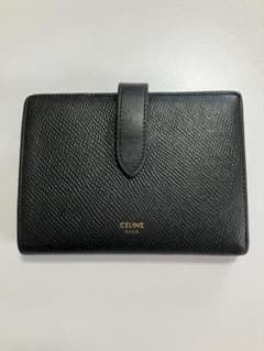【難あり】CELINE☆ミディアムストラップウォレットのサムネイル