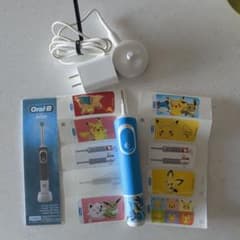 Oral-B 電動歯ブラシ本体 ポケモンデザインのサムネイル