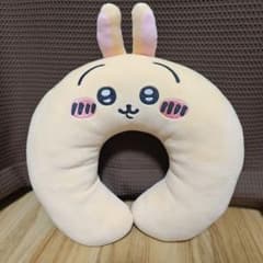 ちいかわ　うさぎ　ネックピローのサムネイル