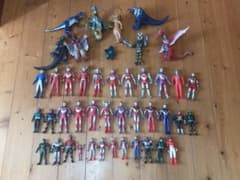 ウルトラマンやその怪獣、仮面ライダー等特撮フィギュアのサムネイル