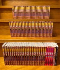 名探偵コナン　漫画　1〜83巻セット＋おまけ付きのサムネイル