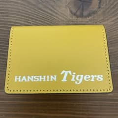 阪神タイガース　カードケース　パスケース　定期入れ レザー 型押しデザインのサムネイル