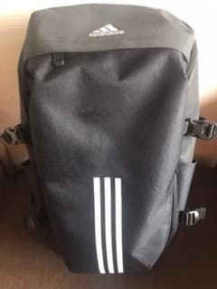 adidas 大容量リュックのサムネイル