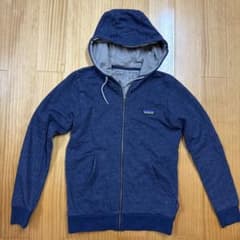 patagonia フード付きフルジップパーカーのサムネイル