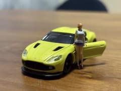 ミニカー 1/64 展示用 フィギュアのサムネイル
