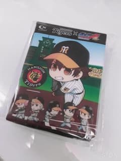 グッズ値引き✨　野球　阪神タイガース 野球グッズ 折り畳みクッション　お値下げ☆のサムネイル