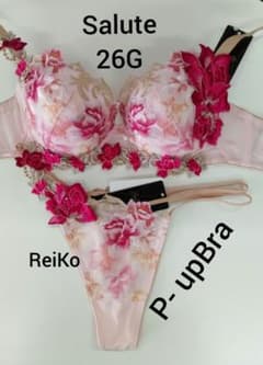 Salute◆30G◆P- upBra &amp; ソングM　Lサイズ❤️ Salute◇26G◇P- upBra& ソングM Lサイズ♥️ - メルカリ
