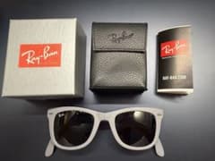 希少Ray-Ban RB4105 6577R5 折りたたみ ウェイファーラー - メルカリ