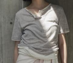 KBF／バイカラーヘンリーネックTEE グレー×ホワイトのサムネイル