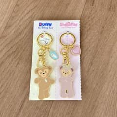 香港ディズニー限定 ダッフィーフレンズ キーホルダー2点 - メルカリ