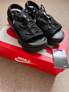 【匿名配送】Nike 25cm ウィメンズ エア マックス ココ サンダルのサムネイル