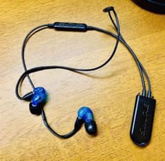 SHURE イヤホン SE215 Special Edition　＋　BT2付きのサムネイル