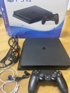 PlayStation®4 ジェット・ブラック 1TB CUH-2000BB01のサムネイル