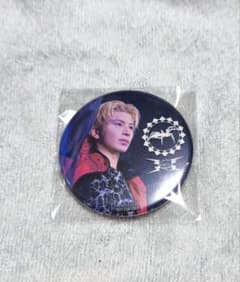 ランペ PRIMAL SPIDER セブンネット特典 長谷川慎 缶バッジ - メルカリ