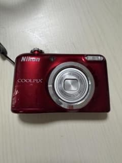 Nikon COOLPIX A10 レッド コンパクトデジタルカメラ 本体 - メルカリ