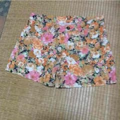 花柄ショートパンツのサムネイル
