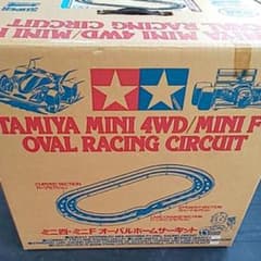 ミニ四駆コースTAMIYA ミニFオーバルホームサーキットのサムネイル