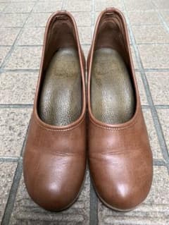 やさしい靴工房　ベルアンドソファ　Bell and Sofaコンフォートパンプスのサムネイル