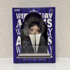 POP MART SKULLPANDA WEDNESDAY フィギュアのサムネイル