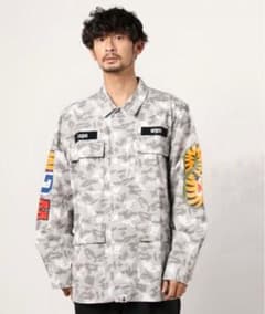 ABATHING APE DIGITAL CAMO SHARK MILITARYのサムネイル