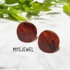 round pierceのサムネイル