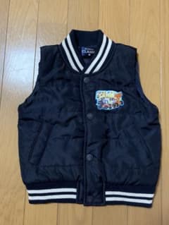 ★トミカアップリケ付き（フォークリフト・トラック…）西松屋中綿ベスト90センチ★のサムネイル