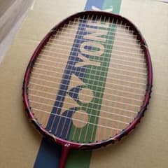 YONEX Voltric 80 e レッド バドミントンラケットvt80e YONEX Voltric 80 e レッド バドミントンラケットvt80e - メルカリ