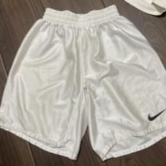 NIKE ハーフパンツ ホワイト L ジュニア　160のサムネイル