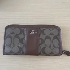 COACH シグネチャー ラウンドファスナー 長財布 ブラウンのサムネイル