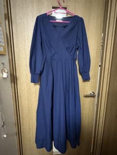 ネイビー Vネック ロングワンピース サイズFのサムネイル
