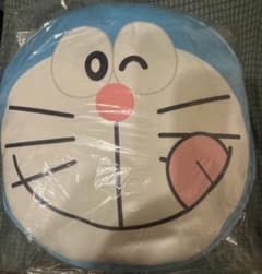 ドラえもん リバーシブルクッション 新品未開封品