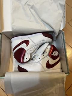 ジョーダン'85 "Metallic Burgundy"のサムネイル
