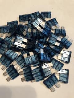 平型ヒューズ　15A 50個セットのサムネイル