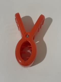 Arietty Clothespin-Style Hair Clip