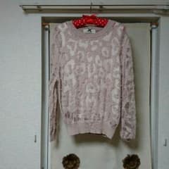 値下げ♥Supreme  LaLa薄ピンクニット(新品、未使用)のサムネイル