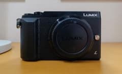 LUMIX DMC-GX7MK2【ケース、予備バッテリー2個、充電器付き】のサムネイル