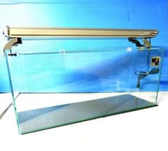 値下　ニッソーグラスメイト600ガラス水槽 蛍光灯付60x20x25h ￼26Lのサムネイル