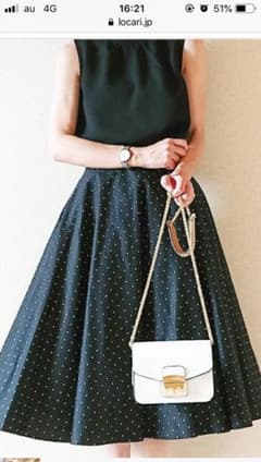 売り切り限定値下げ!♡新品未使用、サーキュラースカート水玉♡のサムネイル