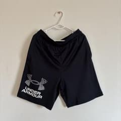 アンダーアーマー　ハーフパンツ　150のサムネイル