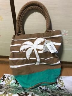 新品 フララニハワイ kahiko バケツ型トートバックのサムネイル