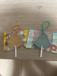 アイスクリーム型アクリルキーホルダー2色セット コロコロころりん ハンギョドンのサムネイル