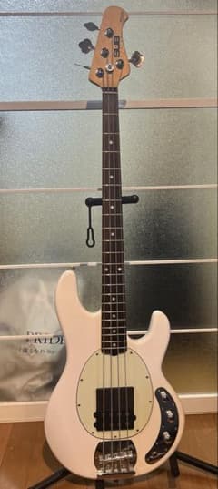 フィンガーランプ付き STERLING by Musicman STINGRAY フィンガーランプ付き STERLING by Musicman STINGRAY - メルカリ