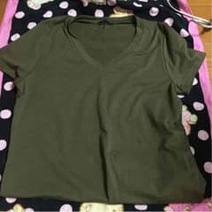 カーキＶネックTシャツのサムネイル