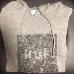 huf  パーカー プルオーバー スウェットのサムネイル