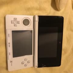 ニンテンドー3DS本体とモンハンXX、ドラクエIXのサムネイル