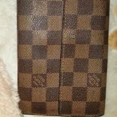 財布のサムネイル