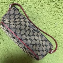 GUCCI グッチポーチのサムネイル