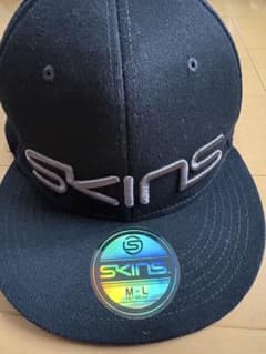 SKINS ブラック ベースボールキャップ M-Lのサムネイル