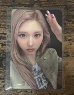 IVE WORLD TOUR 京セラドームVIP 特典 トレカ　ガウルのサムネイル