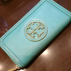 お値引しました♡プロフ必読様専用  トリーバーチ 長財布のサムネイル